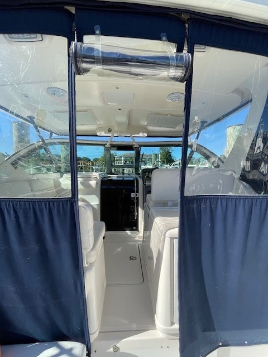 2004 Tiara Yachts 3200 Open - Photo 8