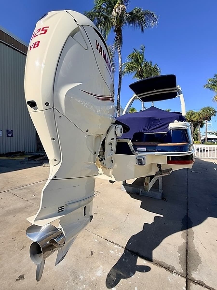 2019 Chris-Craft Launch 28 GT OB - Photo 10
