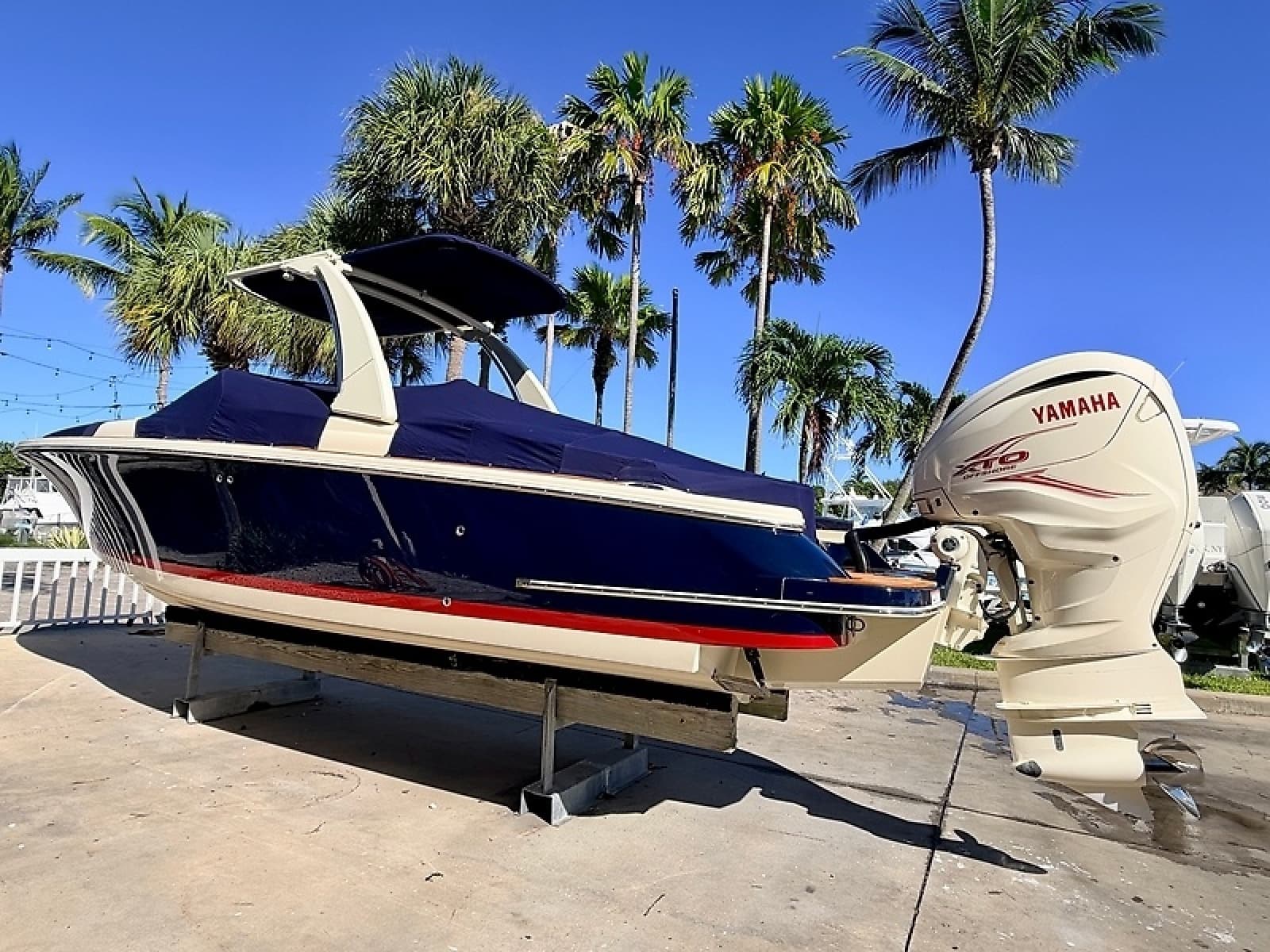 2019 Chris-Craft Launch 28 GT OB - Photo 5