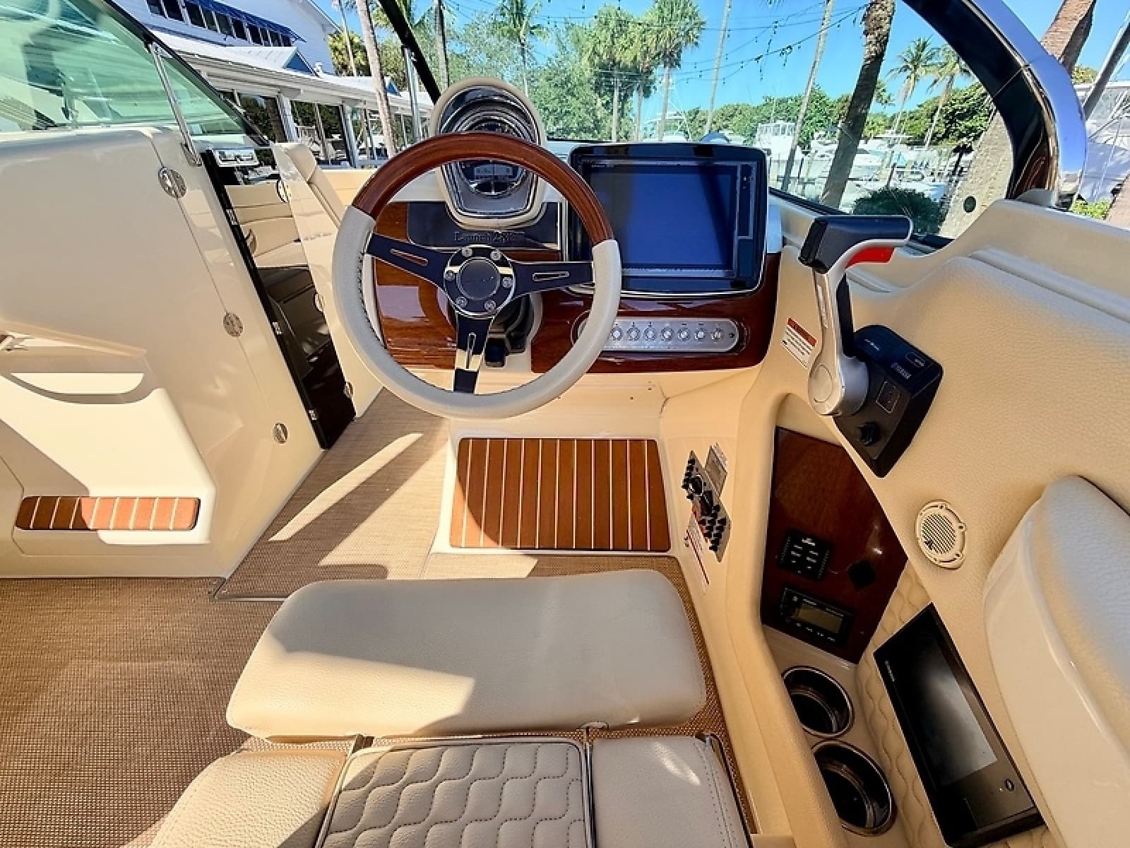 2019 Chris-Craft Launch 28 GT OB - Photo 49