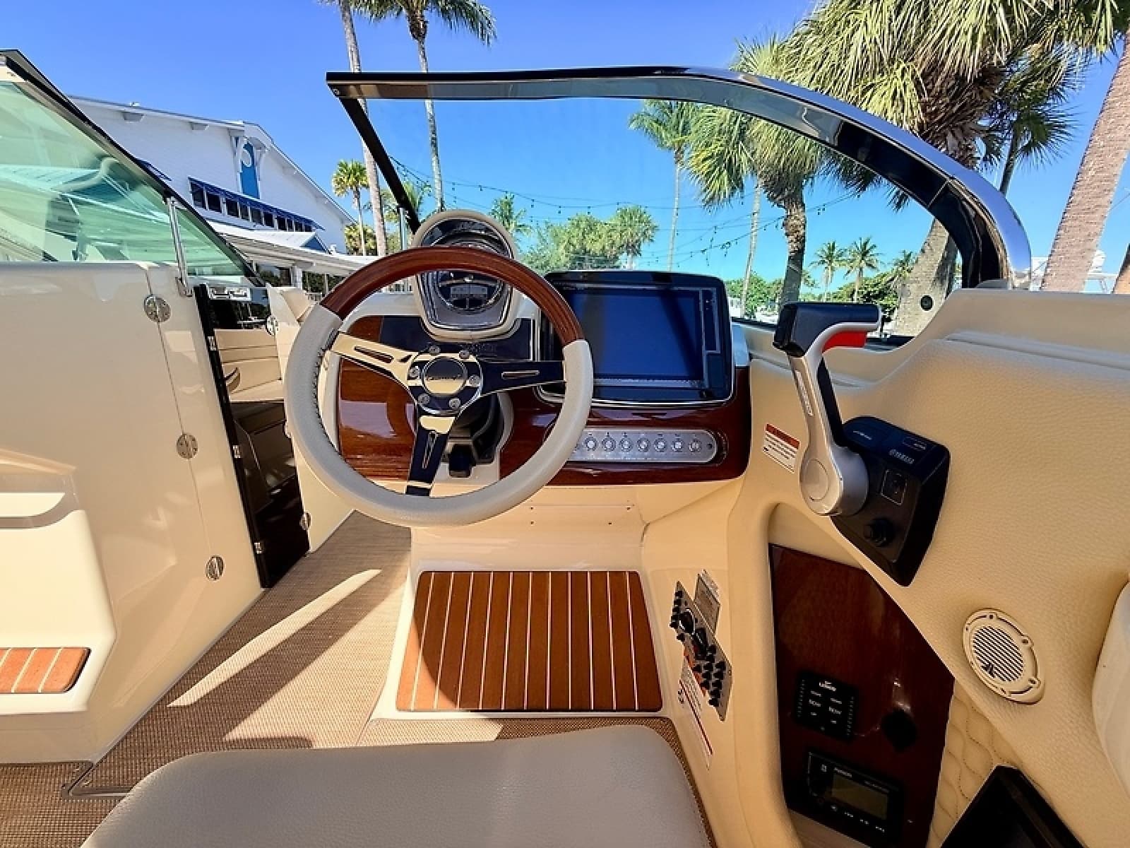 2019 Chris-Craft Launch 28 GT OB - Photo 48