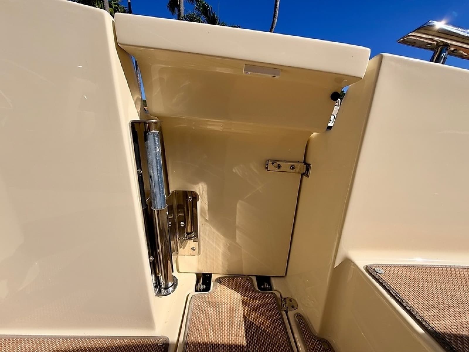 2019 Chris-Craft Launch 28 GT OB - Photo 59