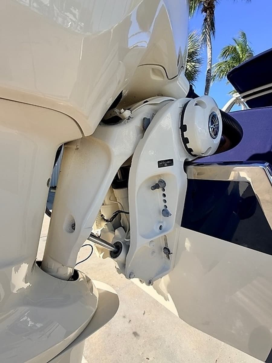 2019 Chris-Craft Launch 28 GT OB - Photo 11