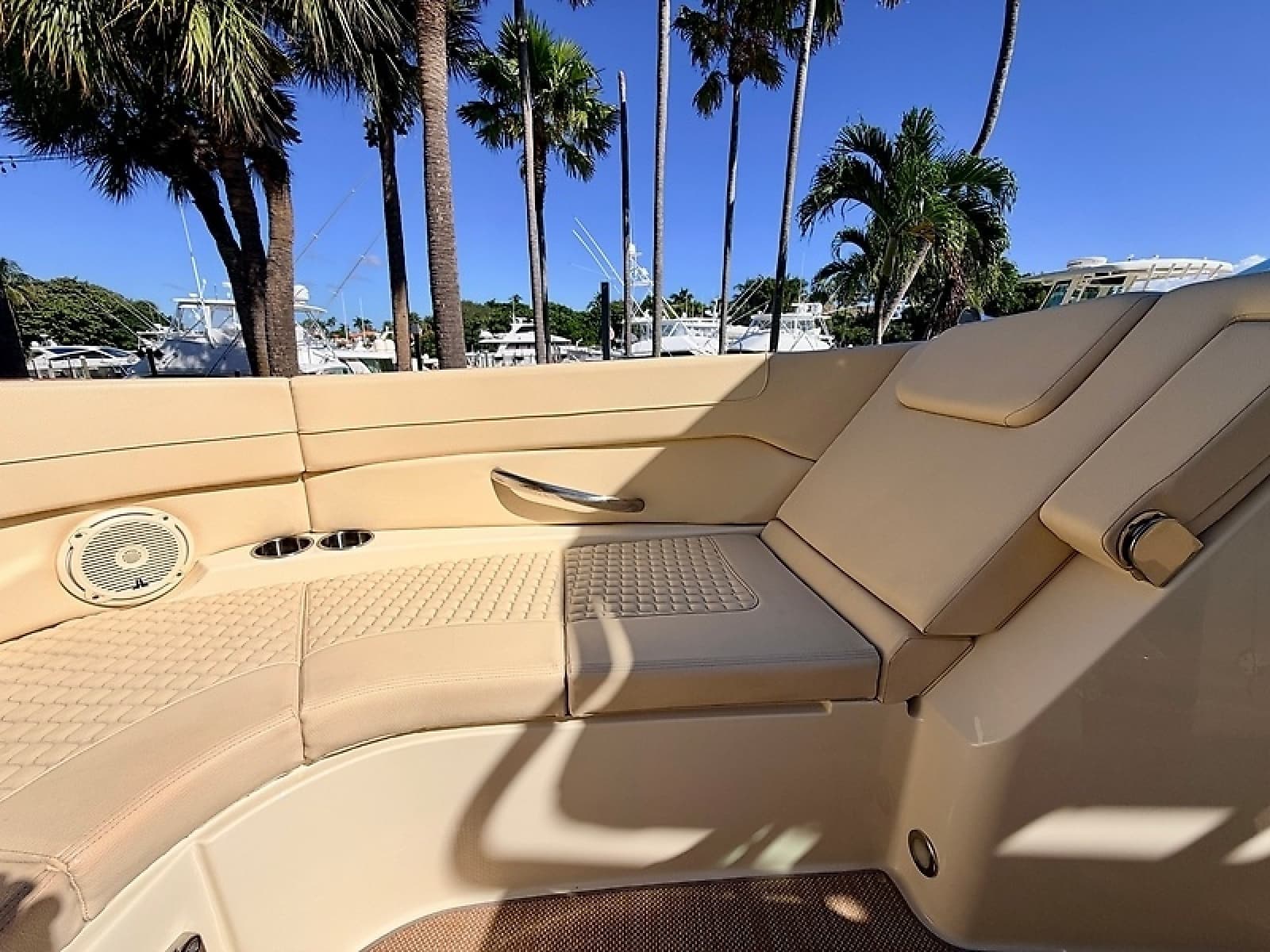 2019 Chris-Craft Launch 28 GT OB - Photo 32