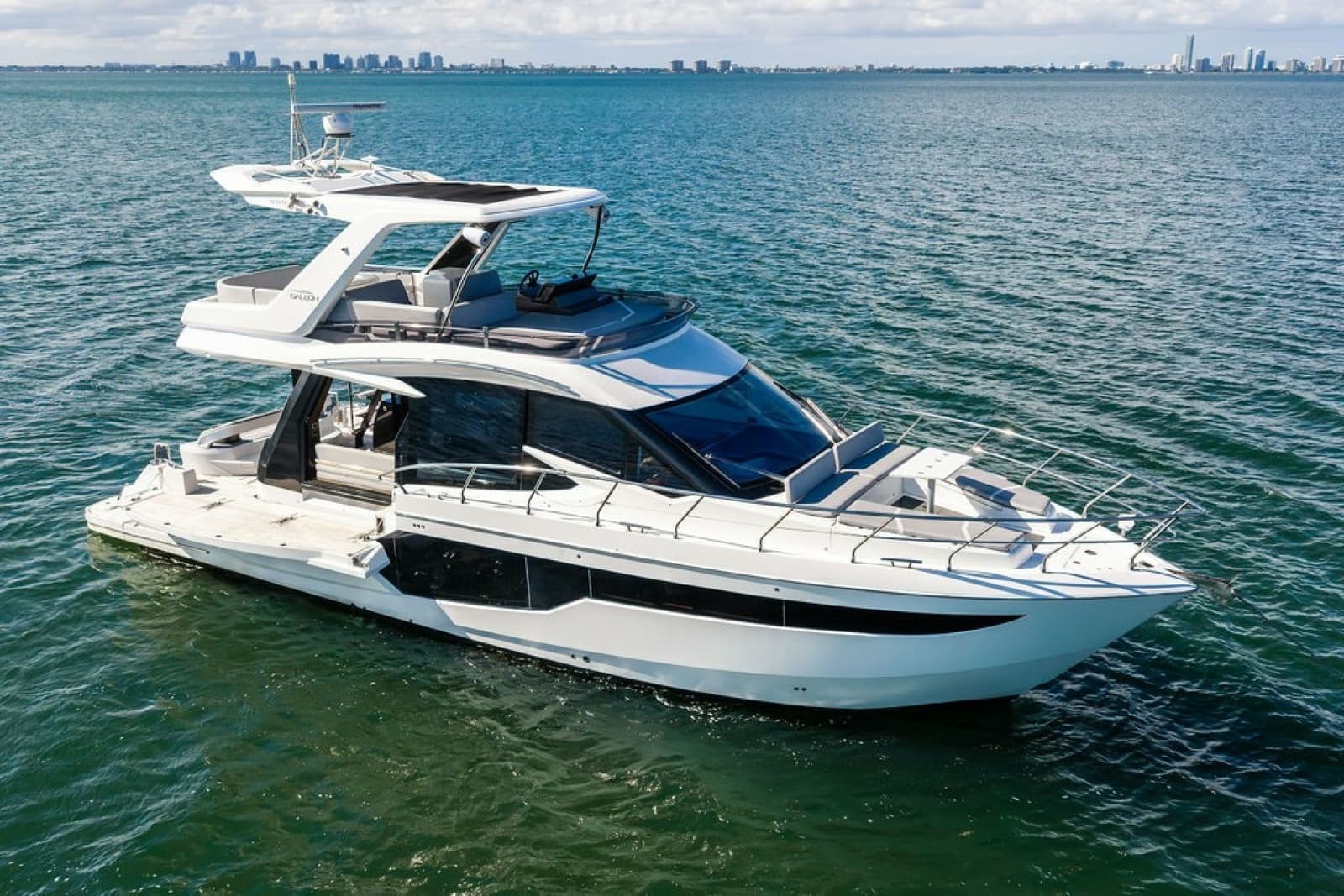 2021 Galeon  - Photo 1