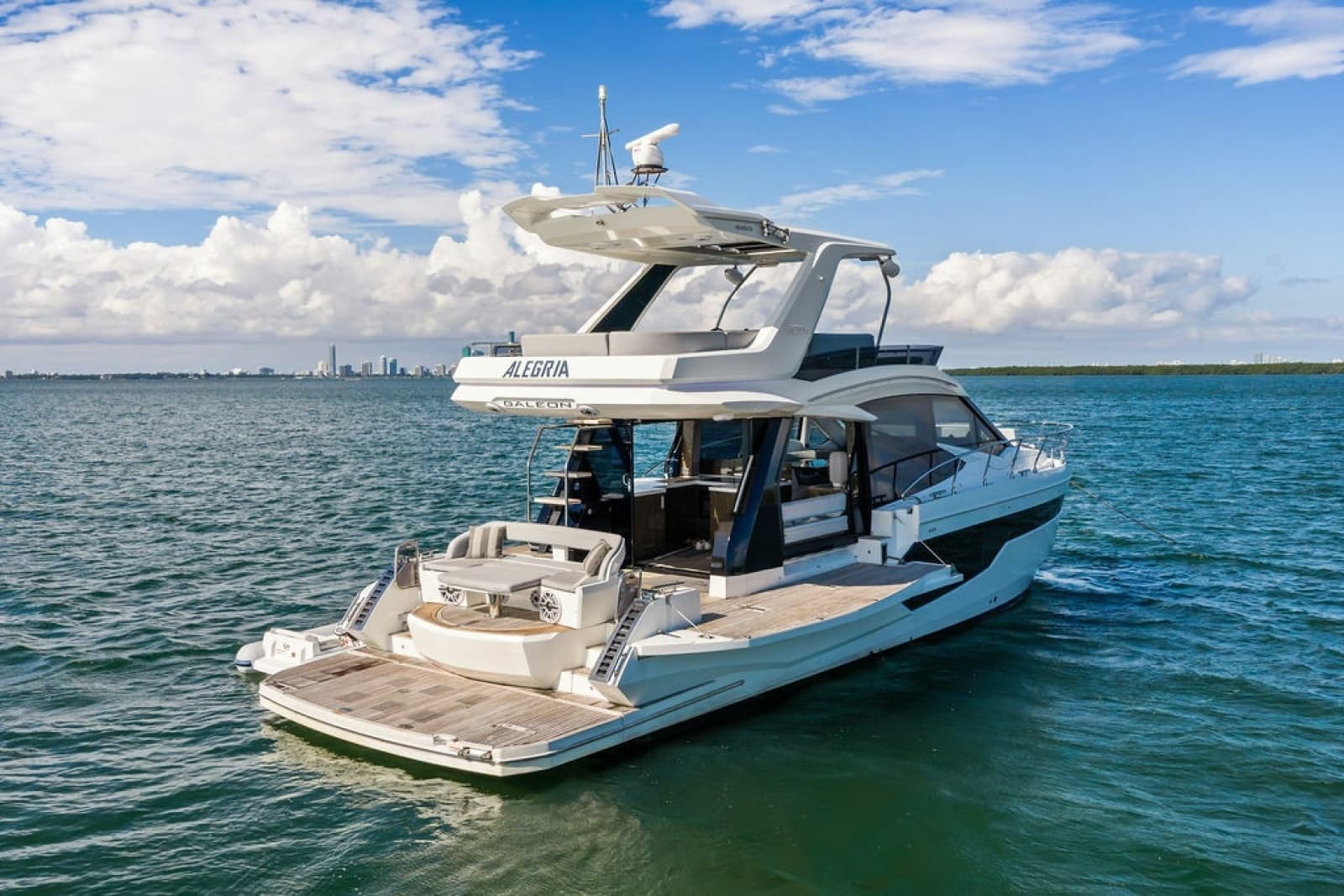 2021 Galeon  - Photo 8
