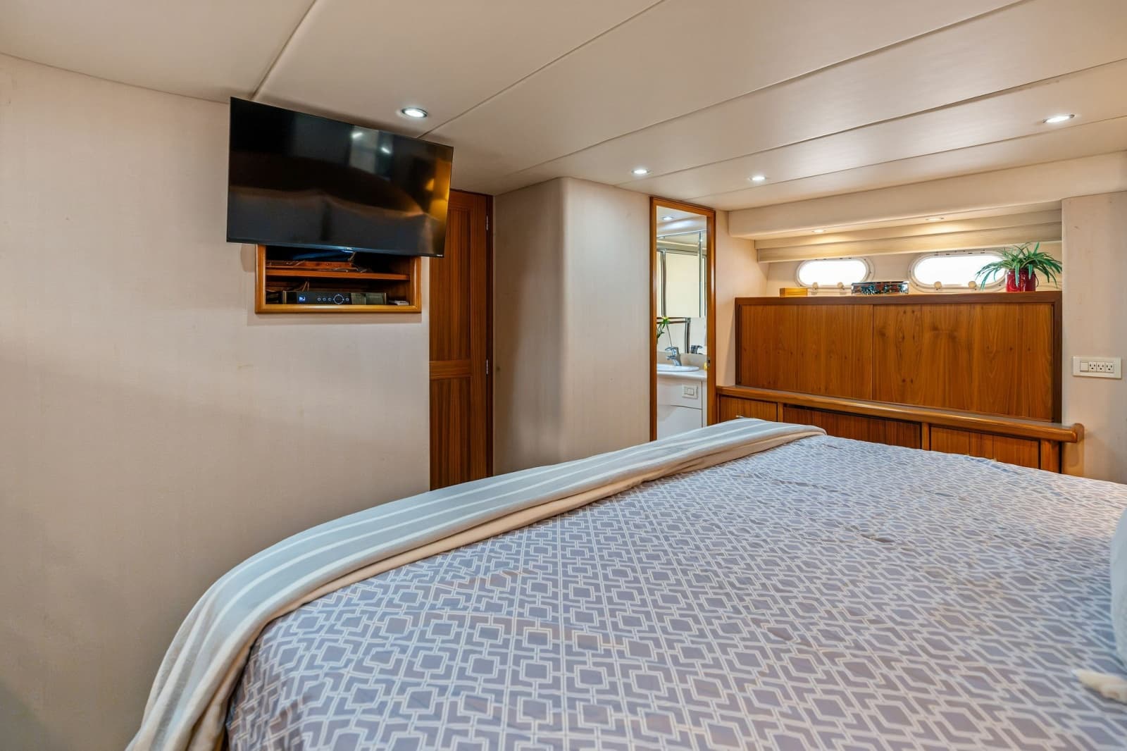 2001 Pacific Mariner 65 - Photo 42