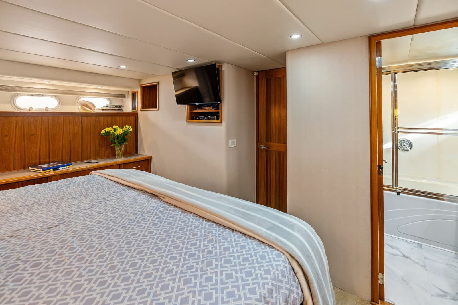 2001 Pacific Mariner 65 - Photo 41