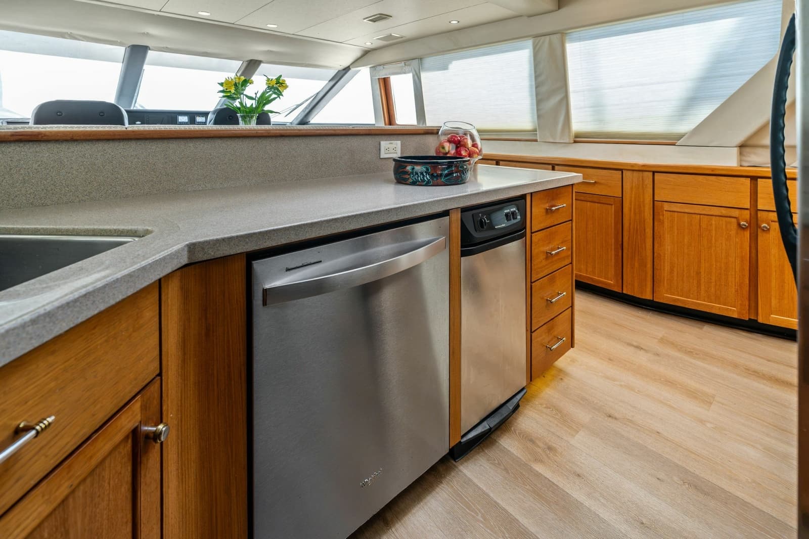 2001 Pacific Mariner 65 - Photo 33