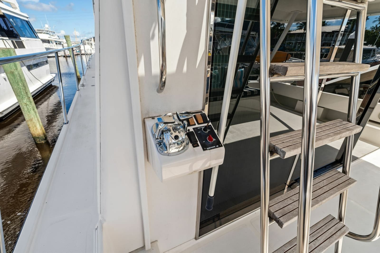 2001 Pacific Mariner 65 - Photo 8