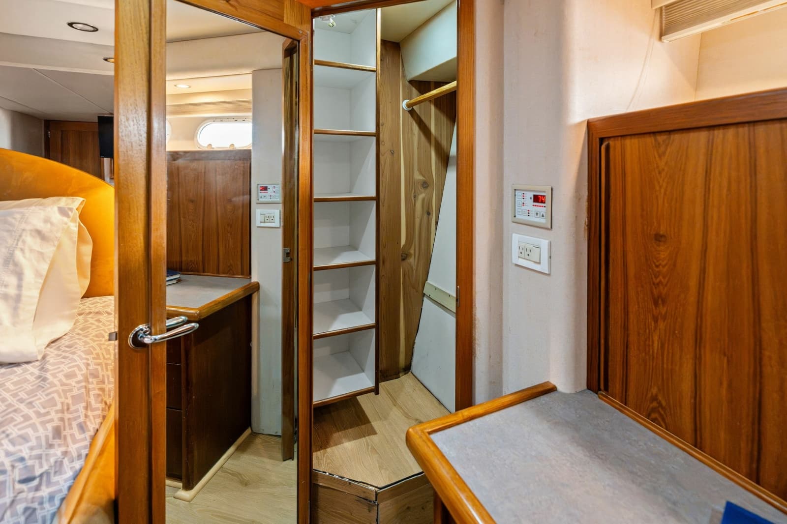 2001 Pacific Mariner 65 - Photo 45
