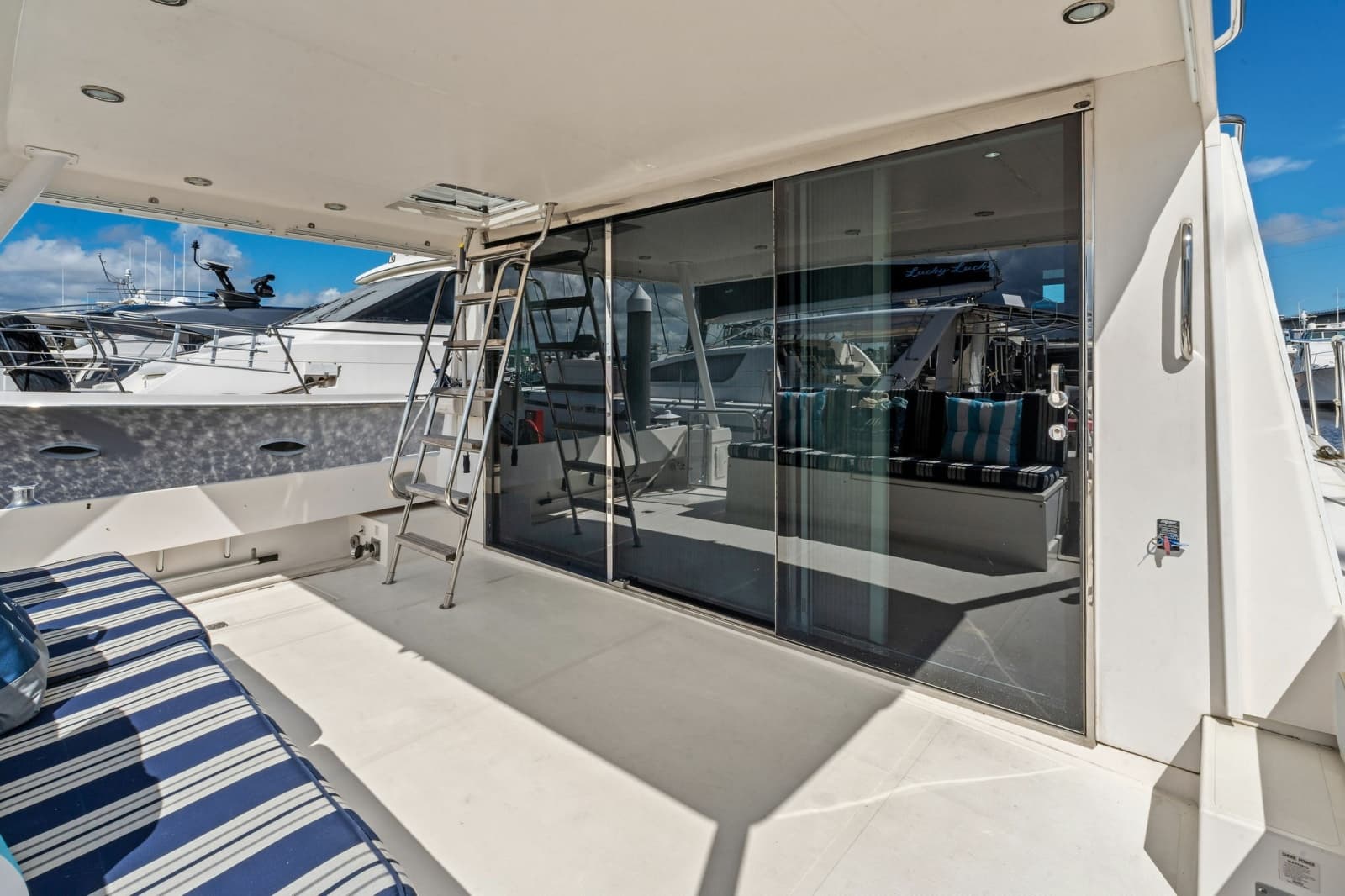 2001 Pacific Mariner 65 - Photo 10