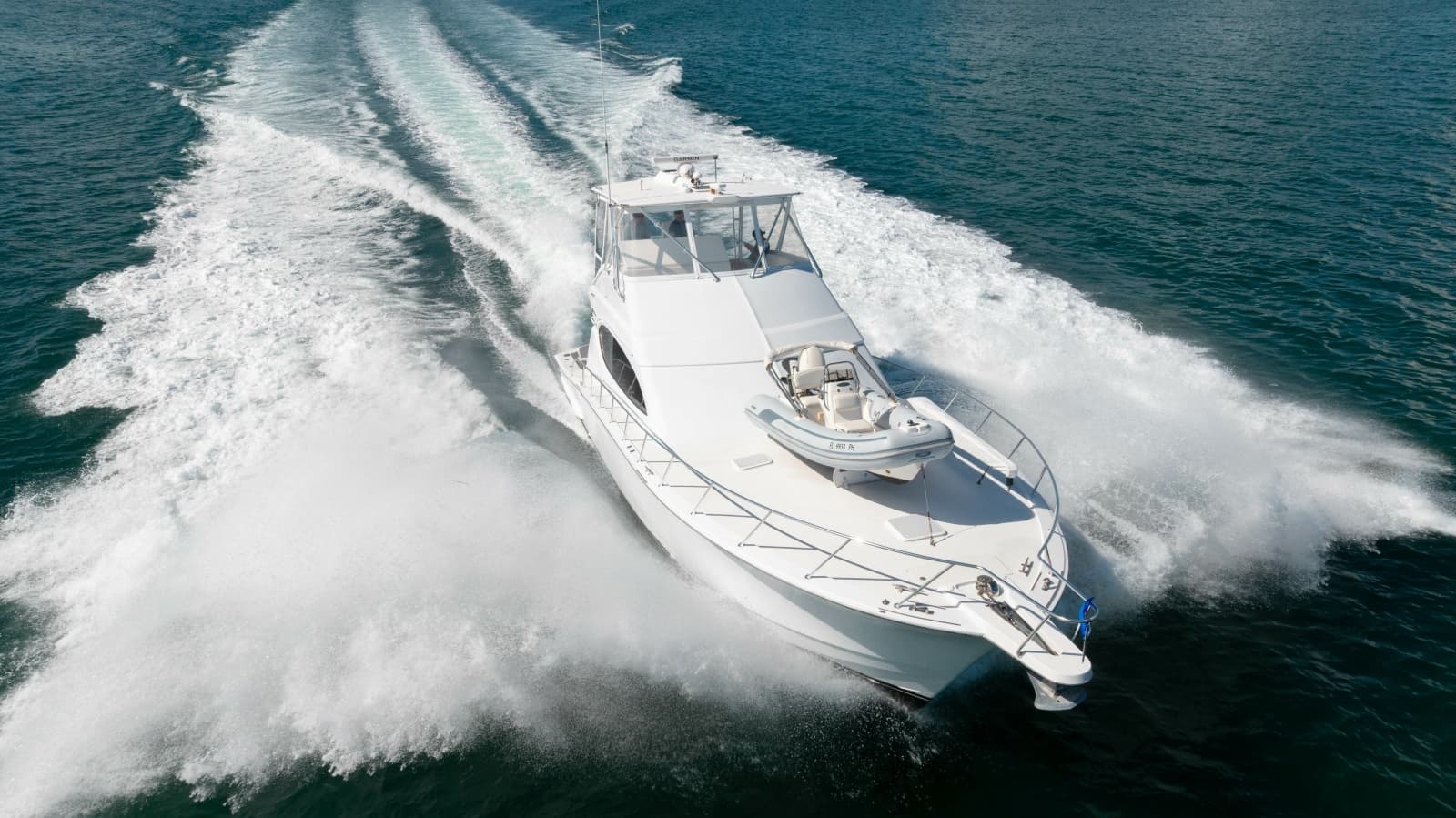 2004 Hatteras 54 Convertible - Photo 24
