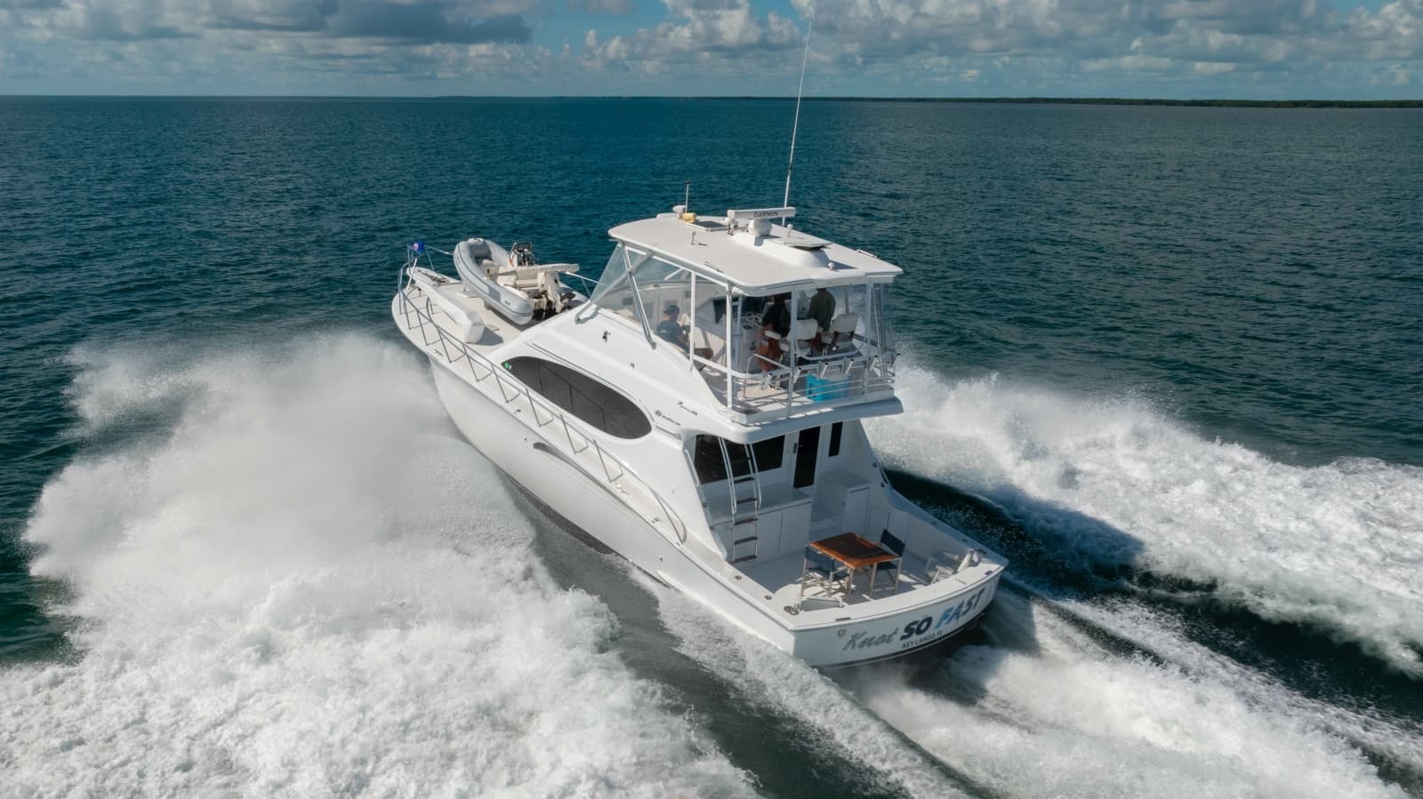 2004 Hatteras 54 Convertible - Photo 14