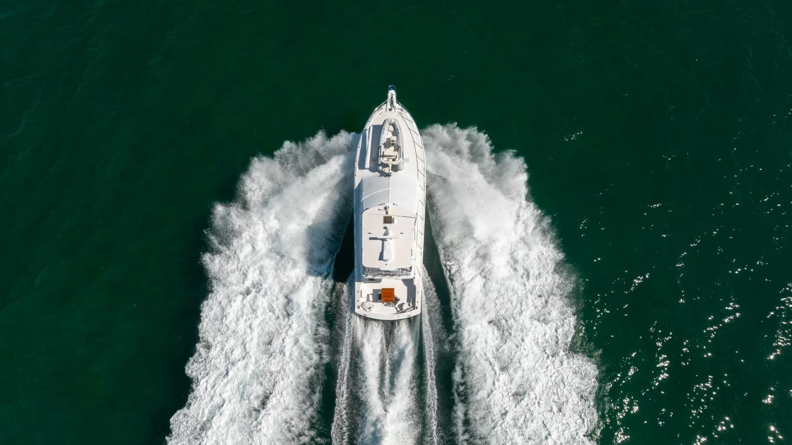 2004 Hatteras 54 Convertible - Photo 28