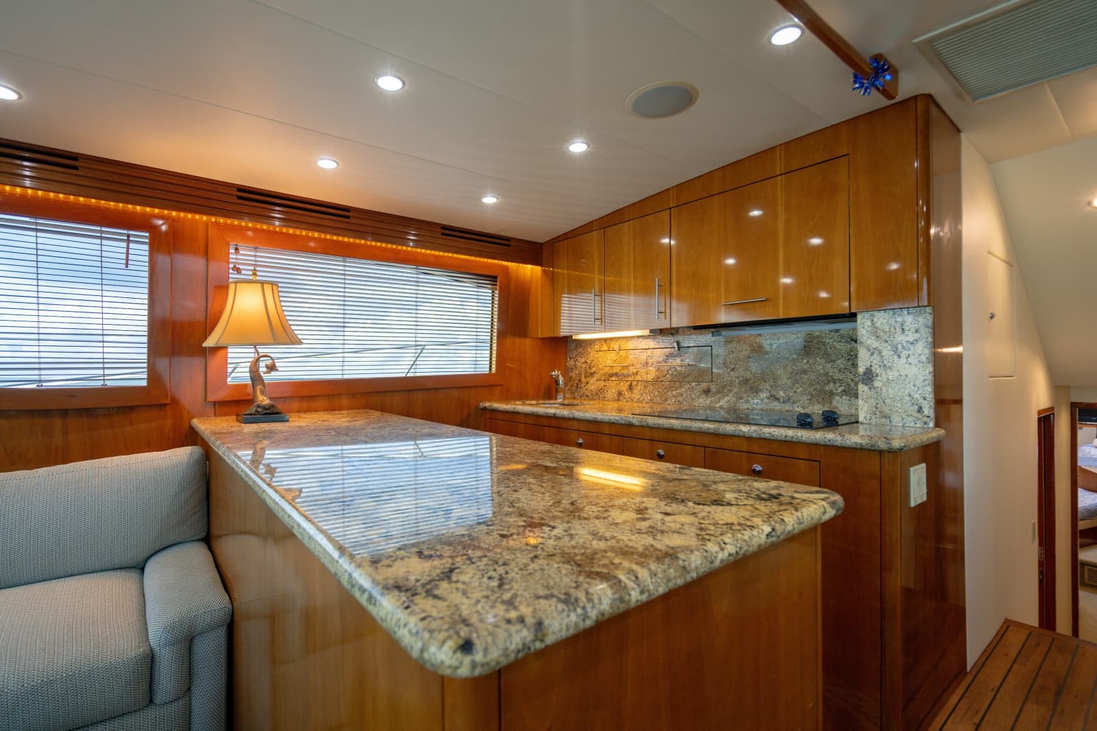 2004 Hatteras 54 Convertible - Photo 74