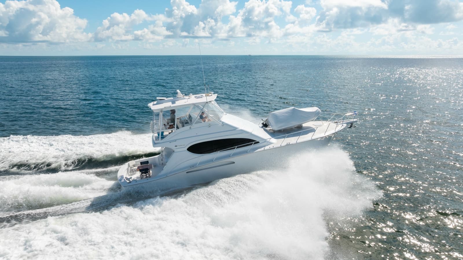 2004 Hatteras 54 Convertible - Photo 8