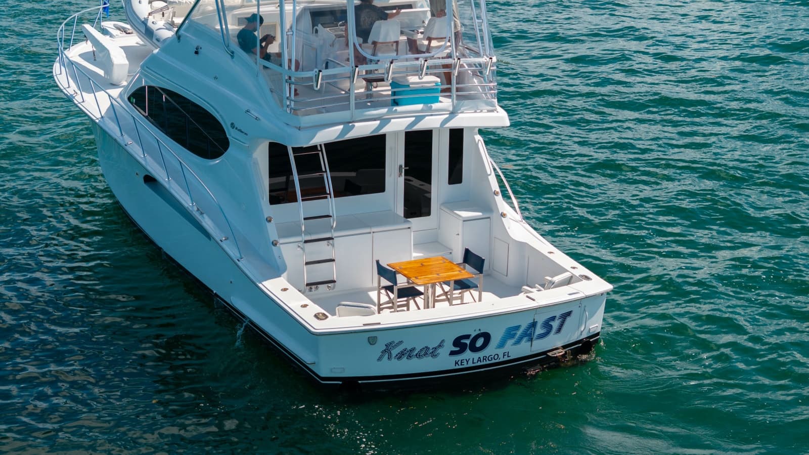 2004 Hatteras 54 Convertible - Photo 35