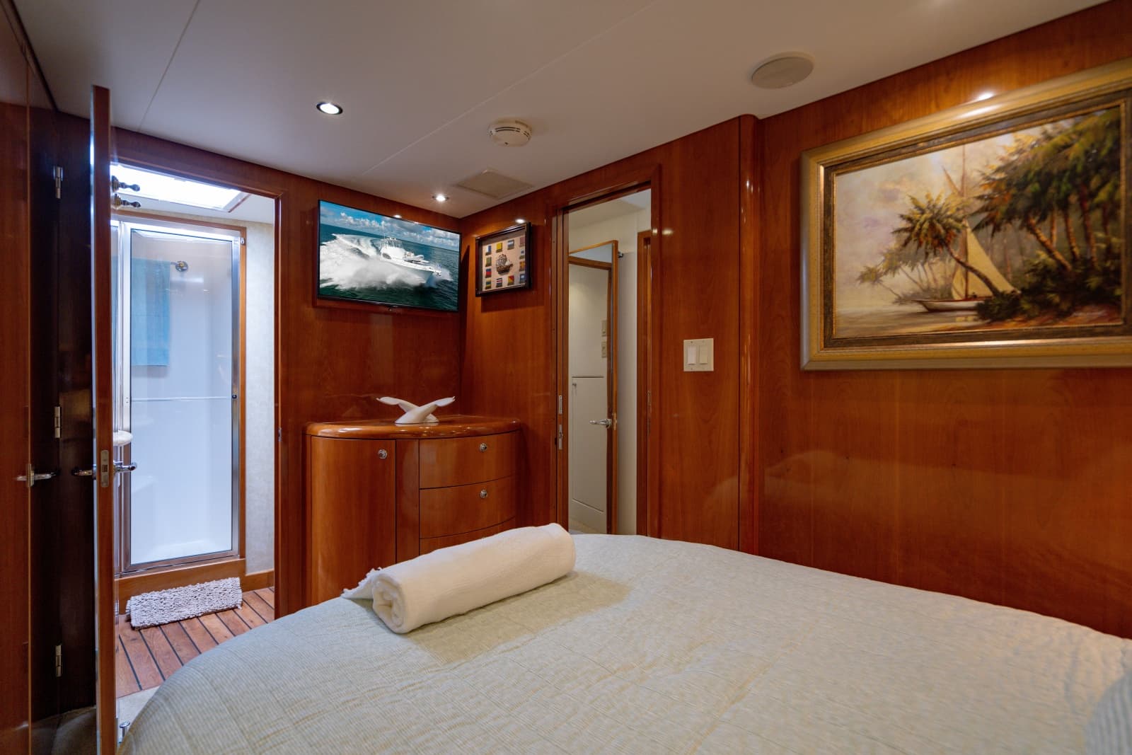 2004 Hatteras 54 Convertible - Photo 90