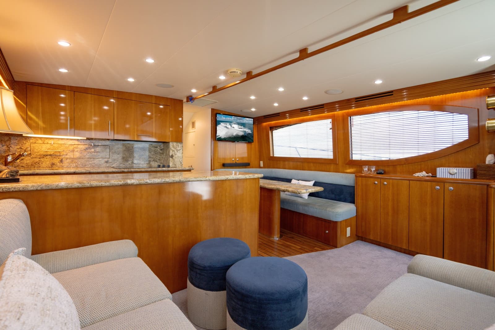 2004 Hatteras 54 Convertible - Photo 80