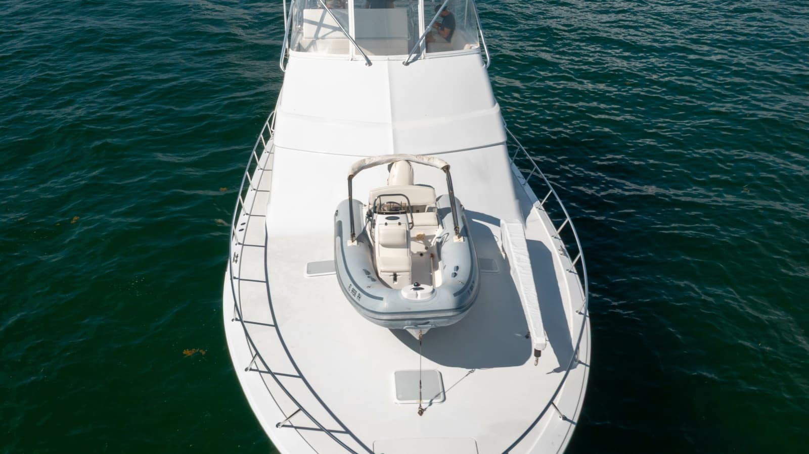 2004 Hatteras 54 Convertible - Photo 37