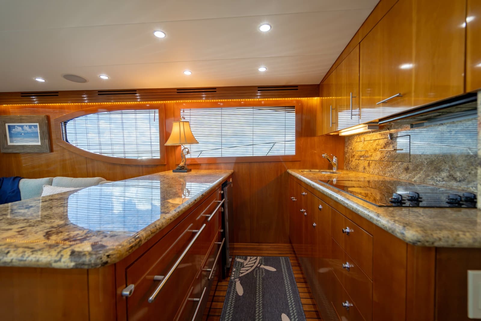 2004 Hatteras 54 Convertible - Photo 76