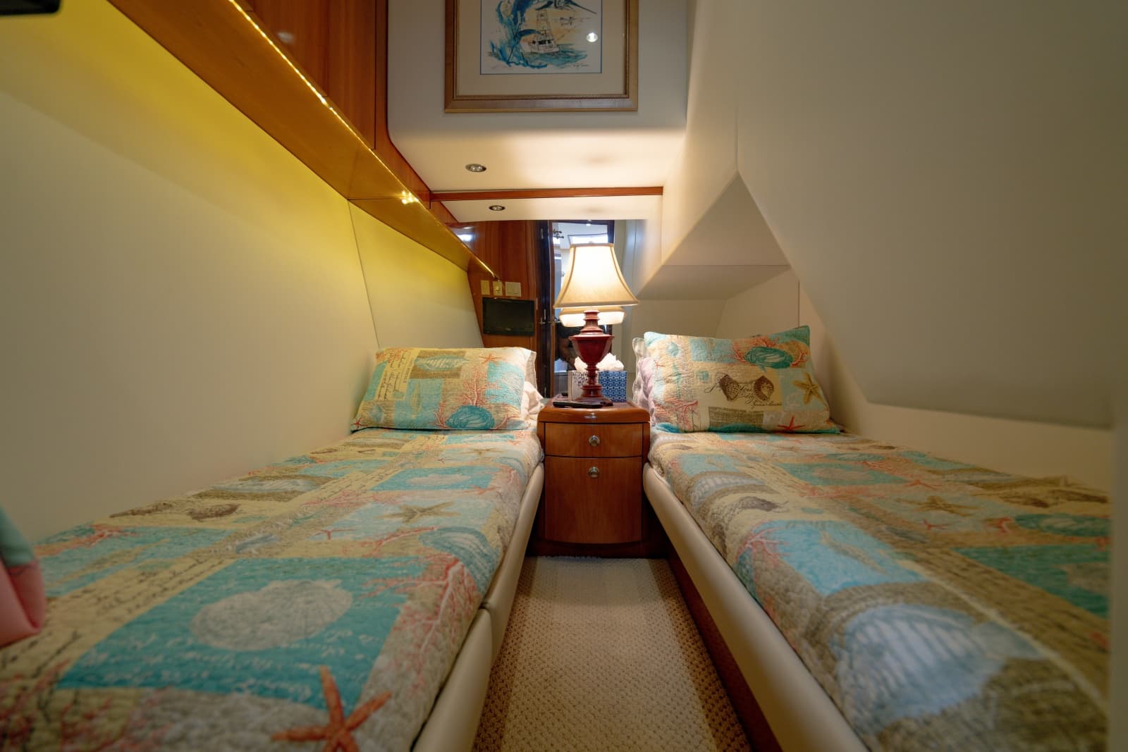 2004 Hatteras 54 Convertible - Photo 104