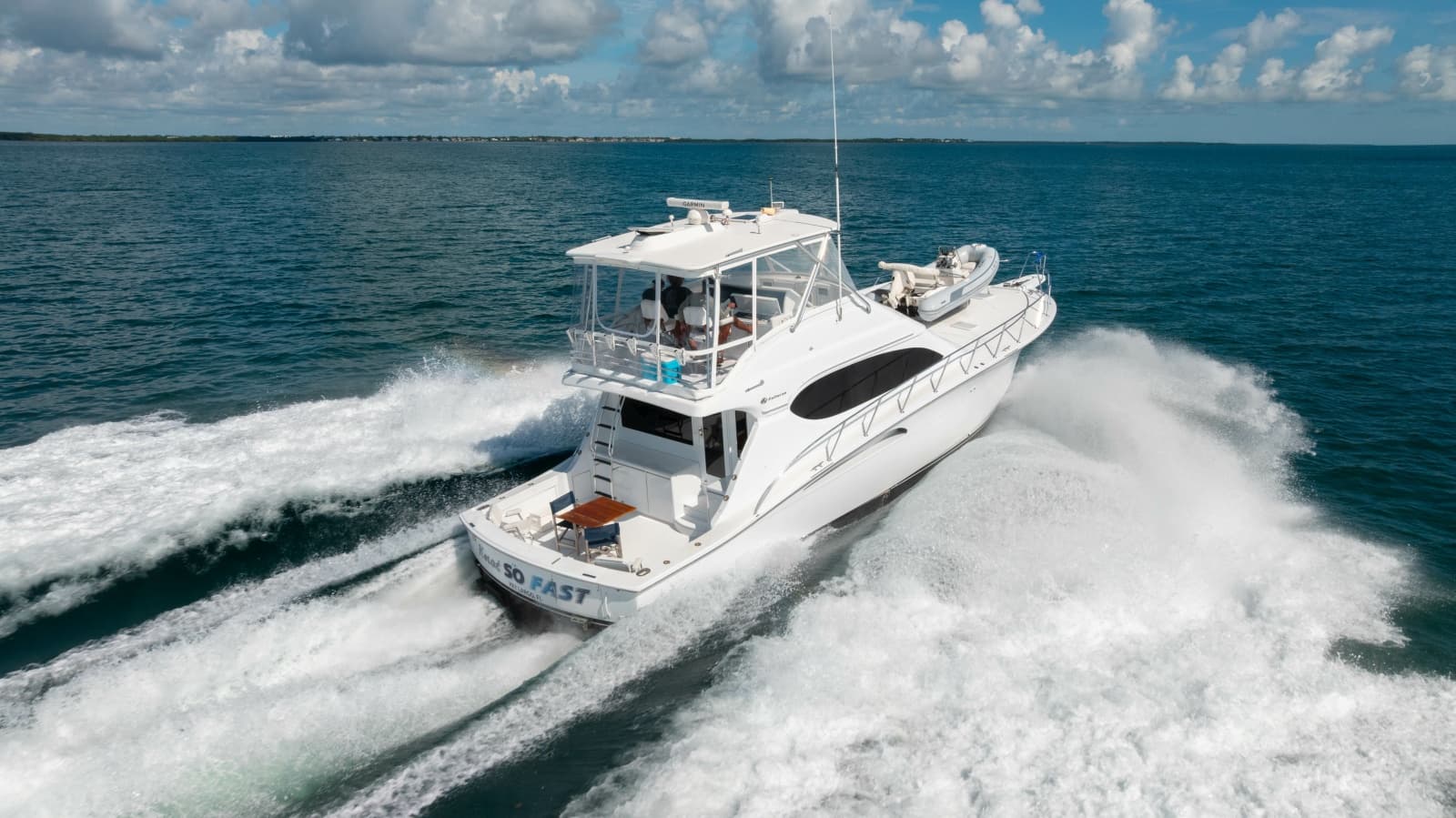 2004 Hatteras 54 Convertible - Photo 26