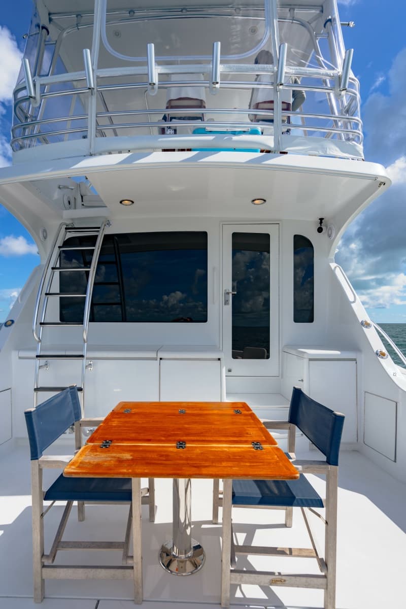 2004 Hatteras 54 Convertible - Photo 43