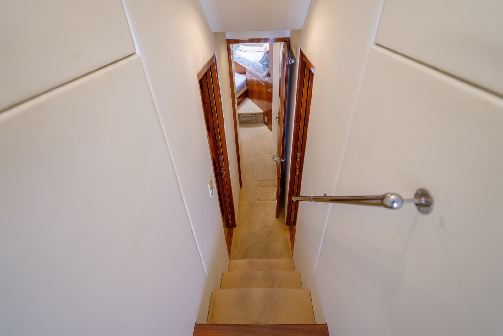 2004 Hatteras 54 Convertible - Photo 81