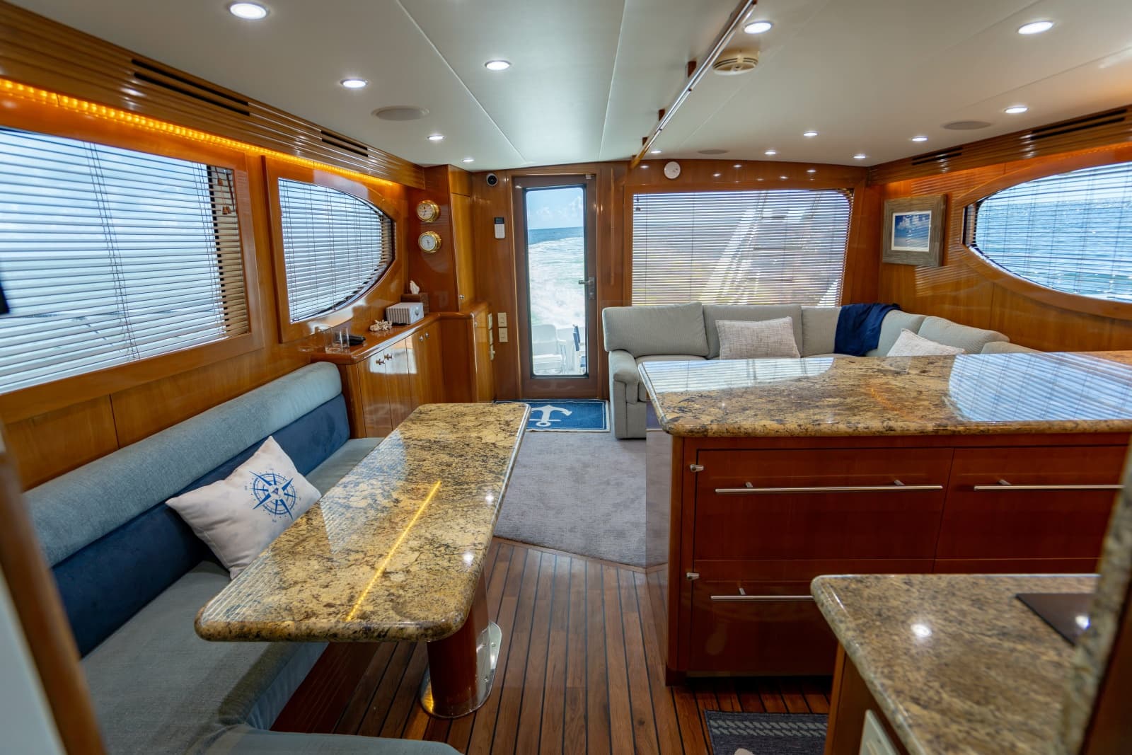 2004 Hatteras 54 Convertible - Photo 69