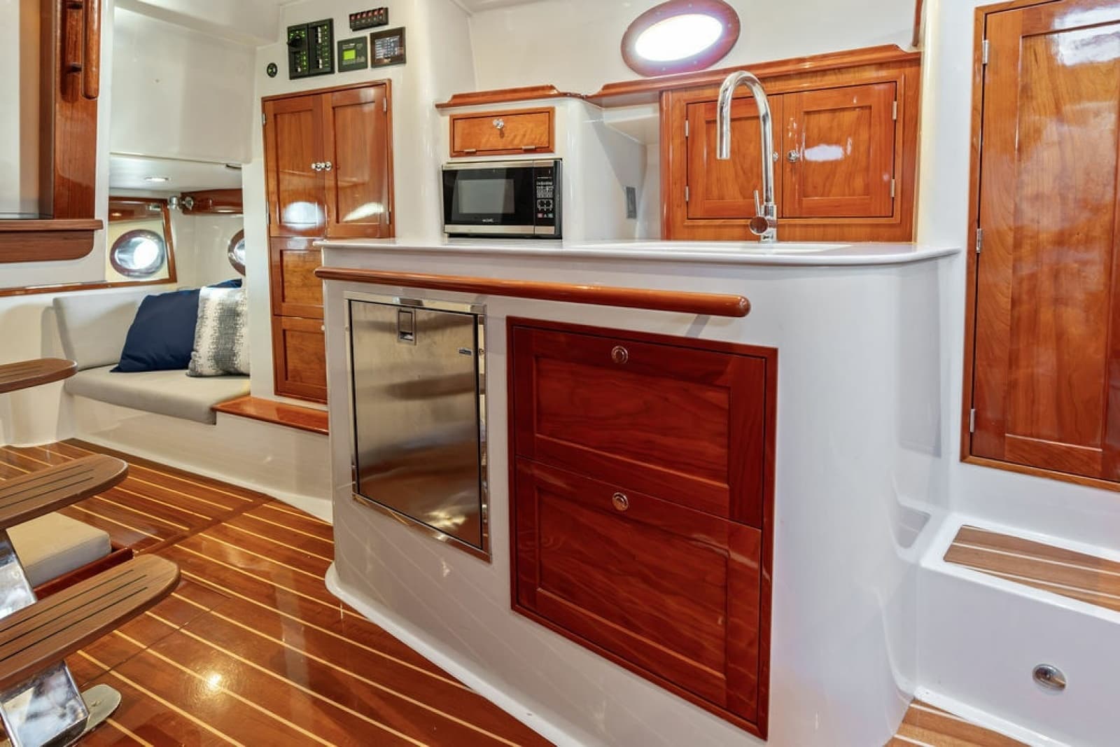2020 Hinckley  - Photo 39