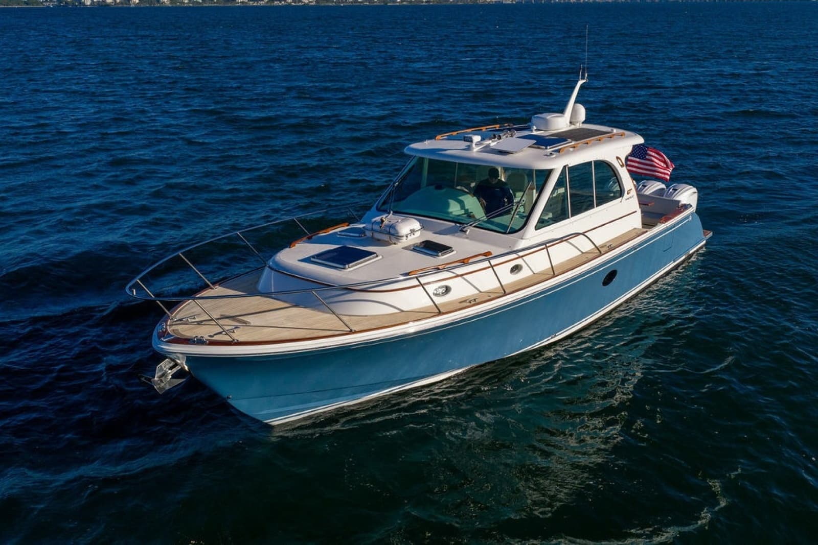 2020 Hinckley  - Photo 3