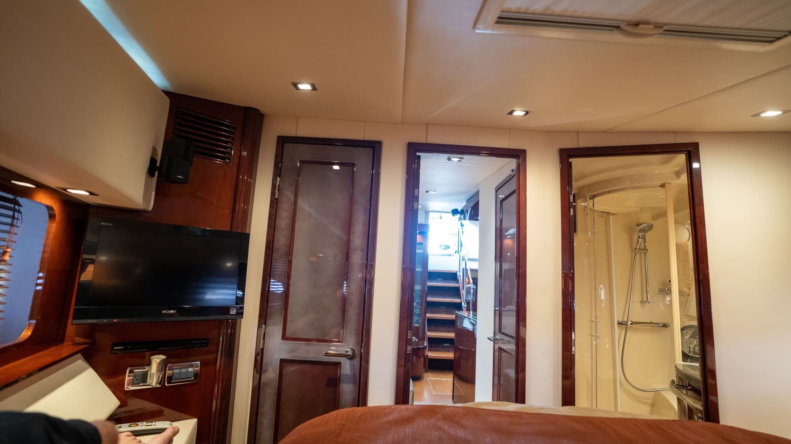 2012 Sea Ray 580 Sundancer - Photo 38
