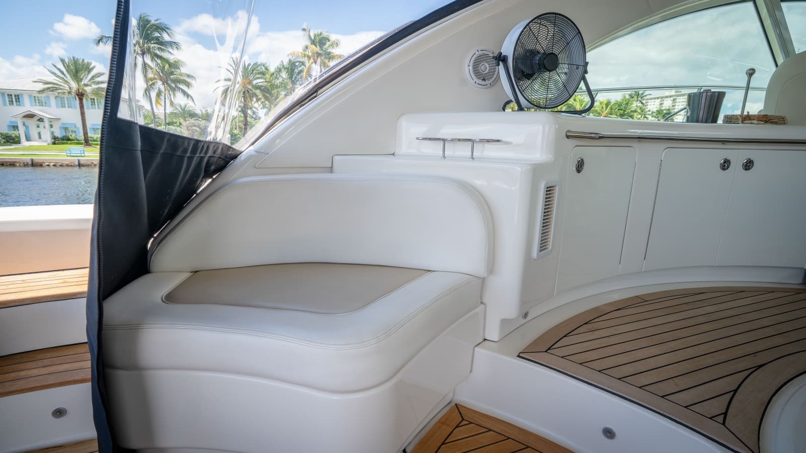 2012 Sea Ray 580 Sundancer - Photo 16