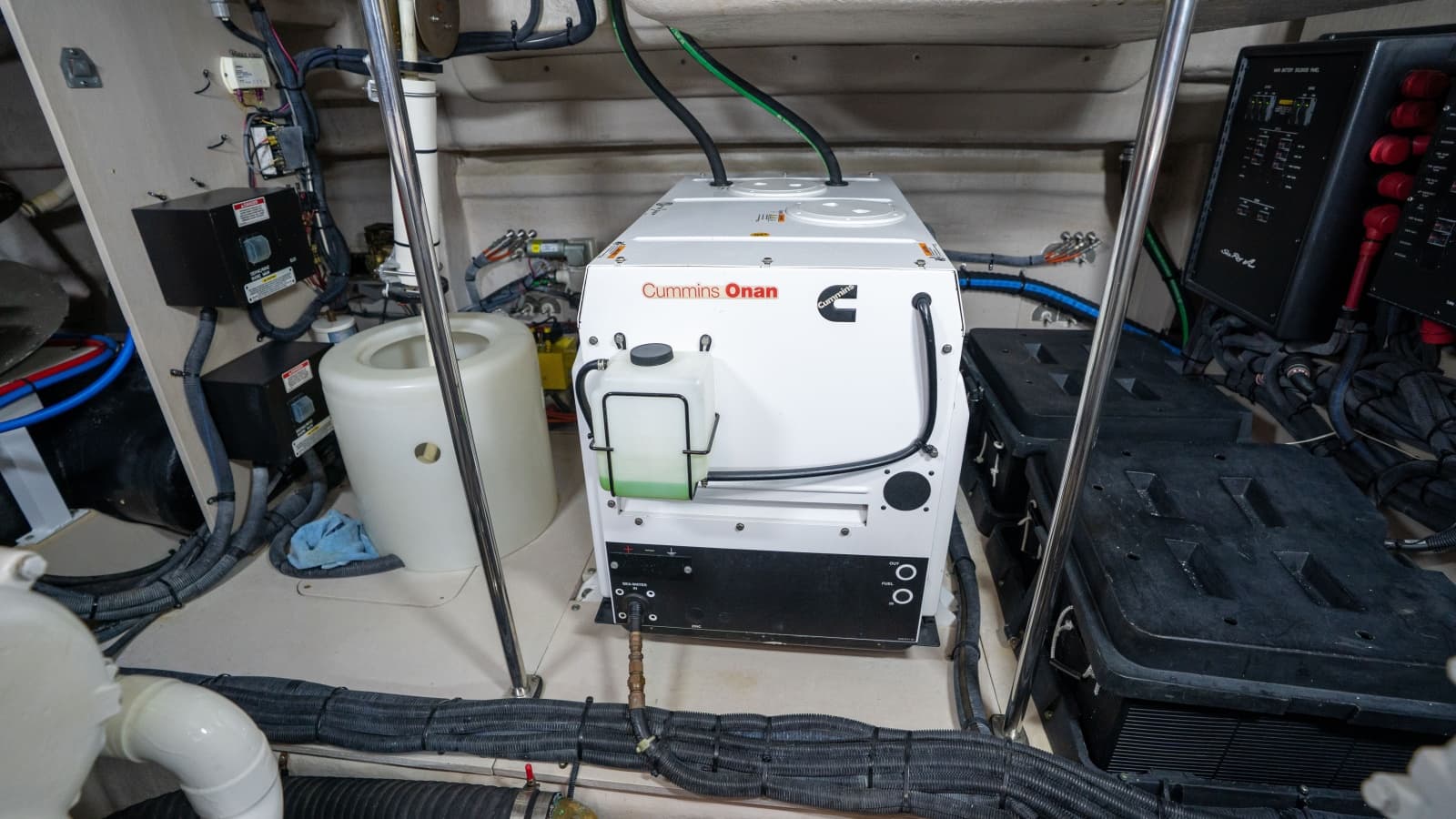 2012 Sea Ray 580 Sundancer - Photo 44