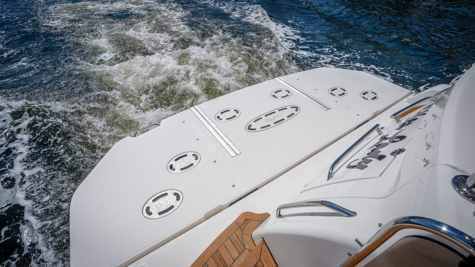 2012 Sea Ray 580 Sundancer - Photo 12