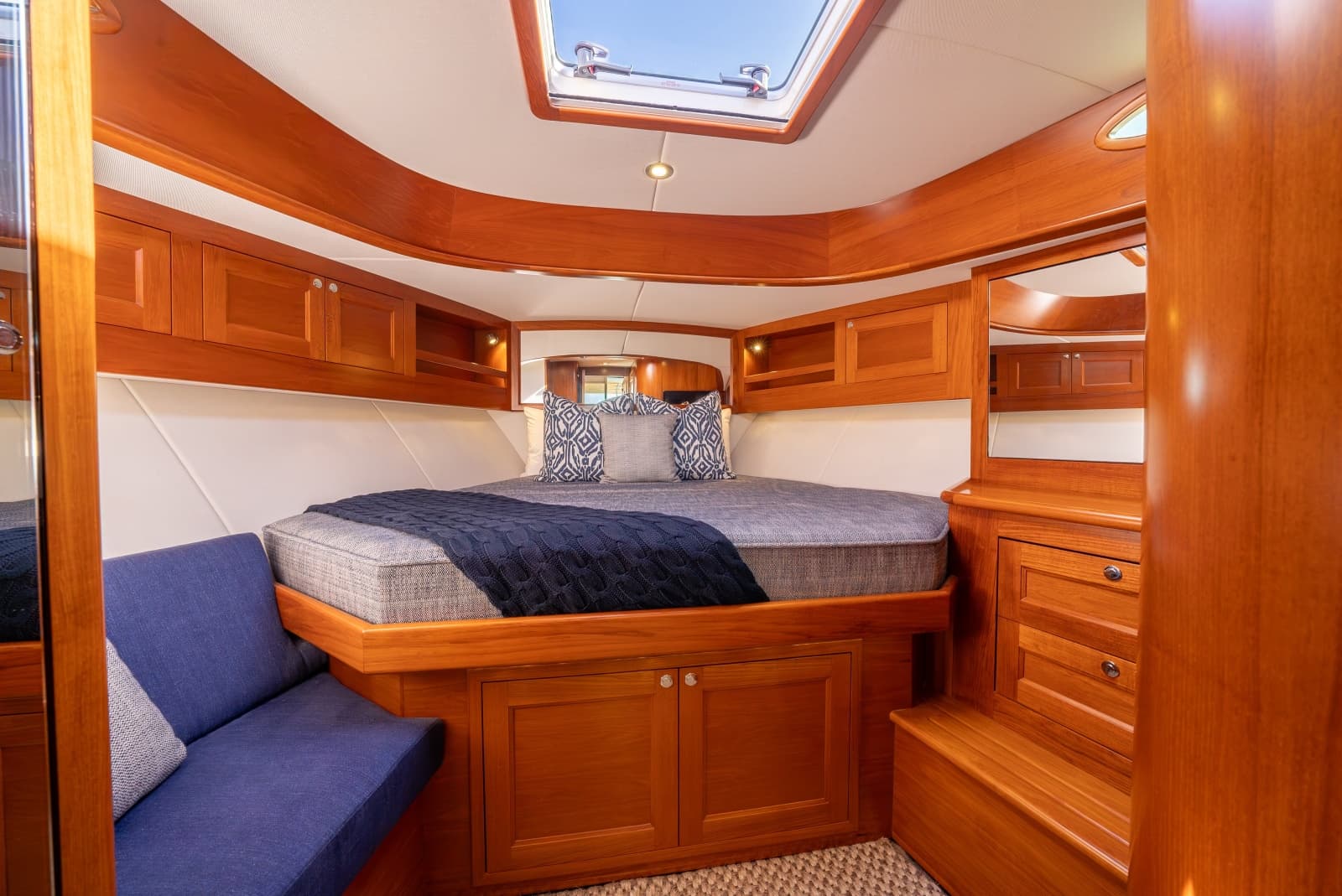 2012 Palm Beach Motor Yachts PB50 - Photo 16