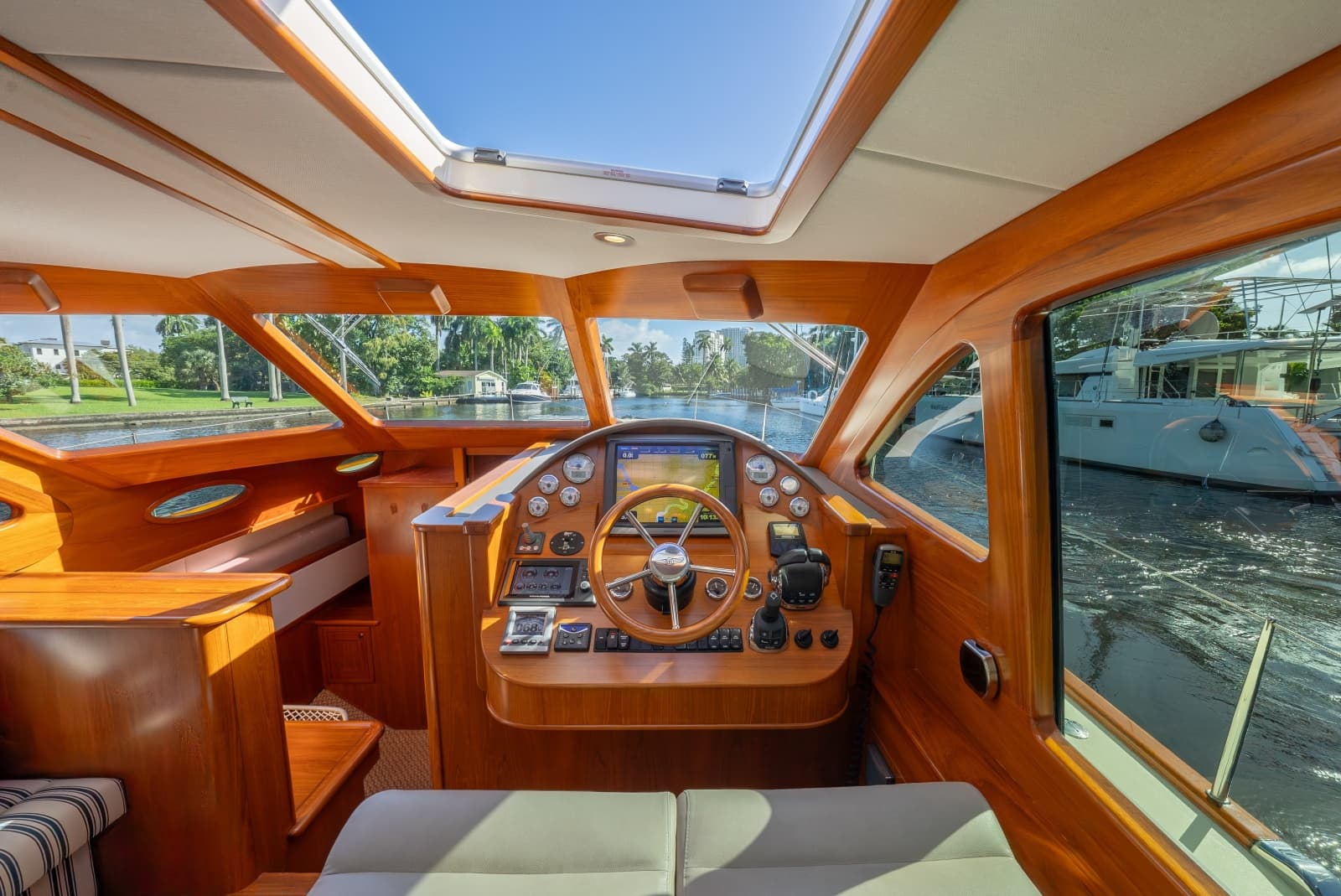 2012 Palm Beach Motor Yachts PB50 - Photo 13