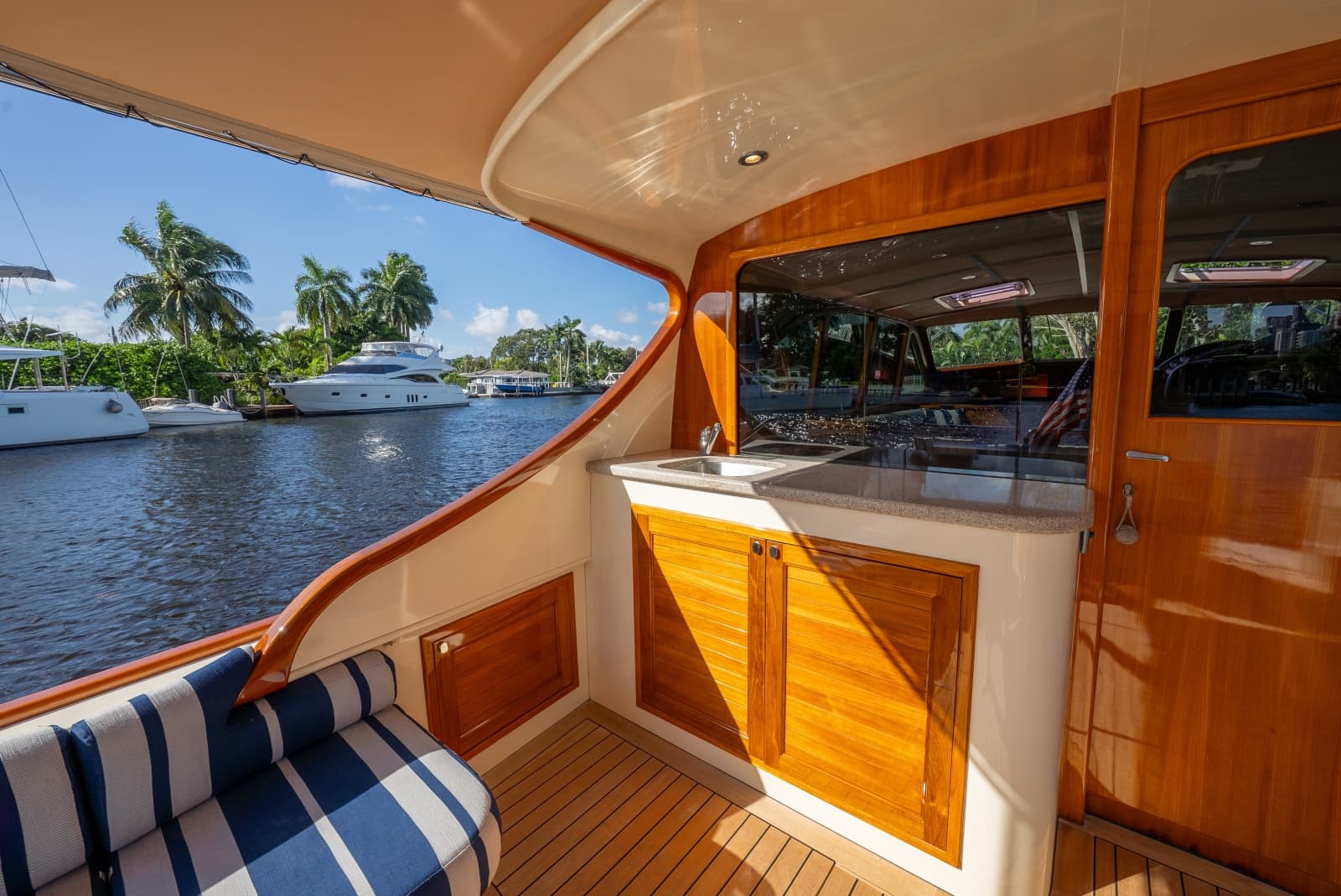 2012 Palm Beach Motor Yachts PB50 - Photo 5