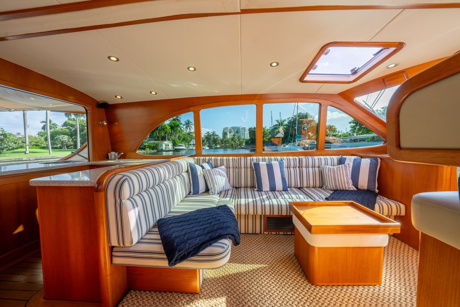 2012 Palm Beach Motor Yachts PB50 - Photo 10