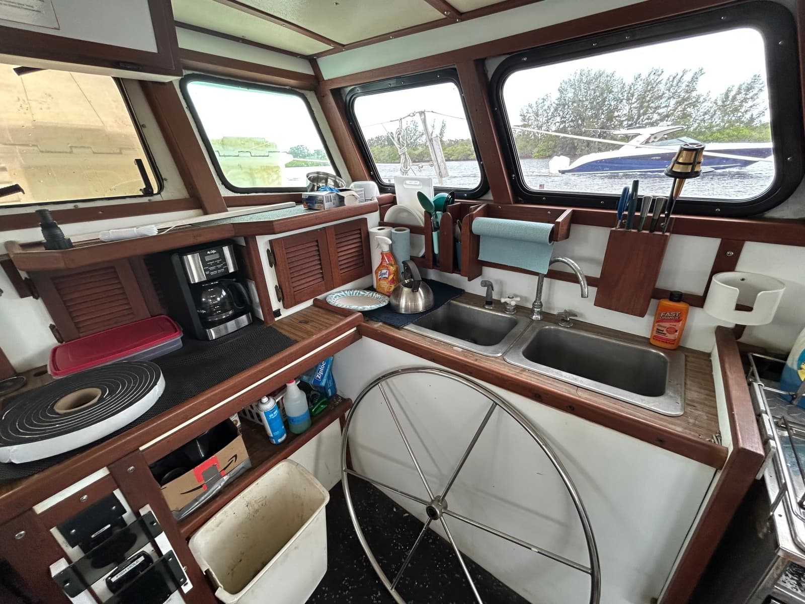 1990 Custom 57 Fishing - Photo 12