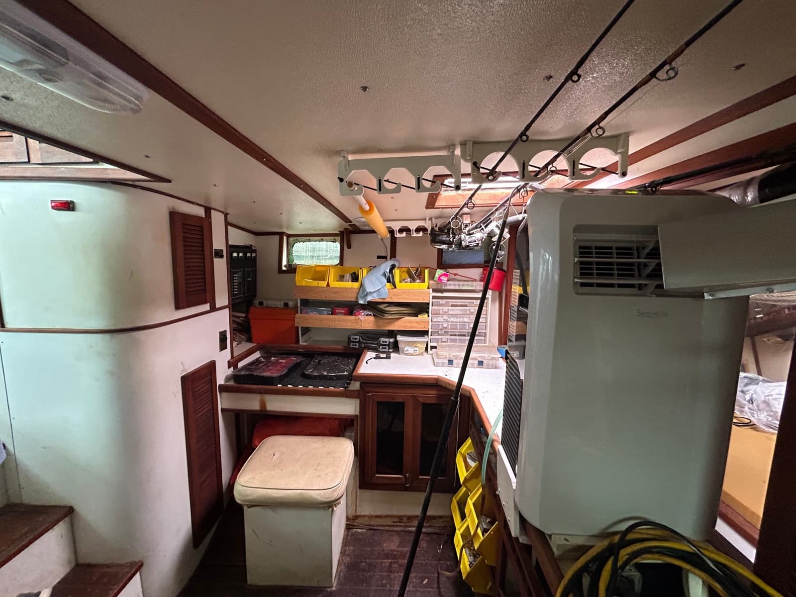 1990 Custom 57 Fishing - Photo 11