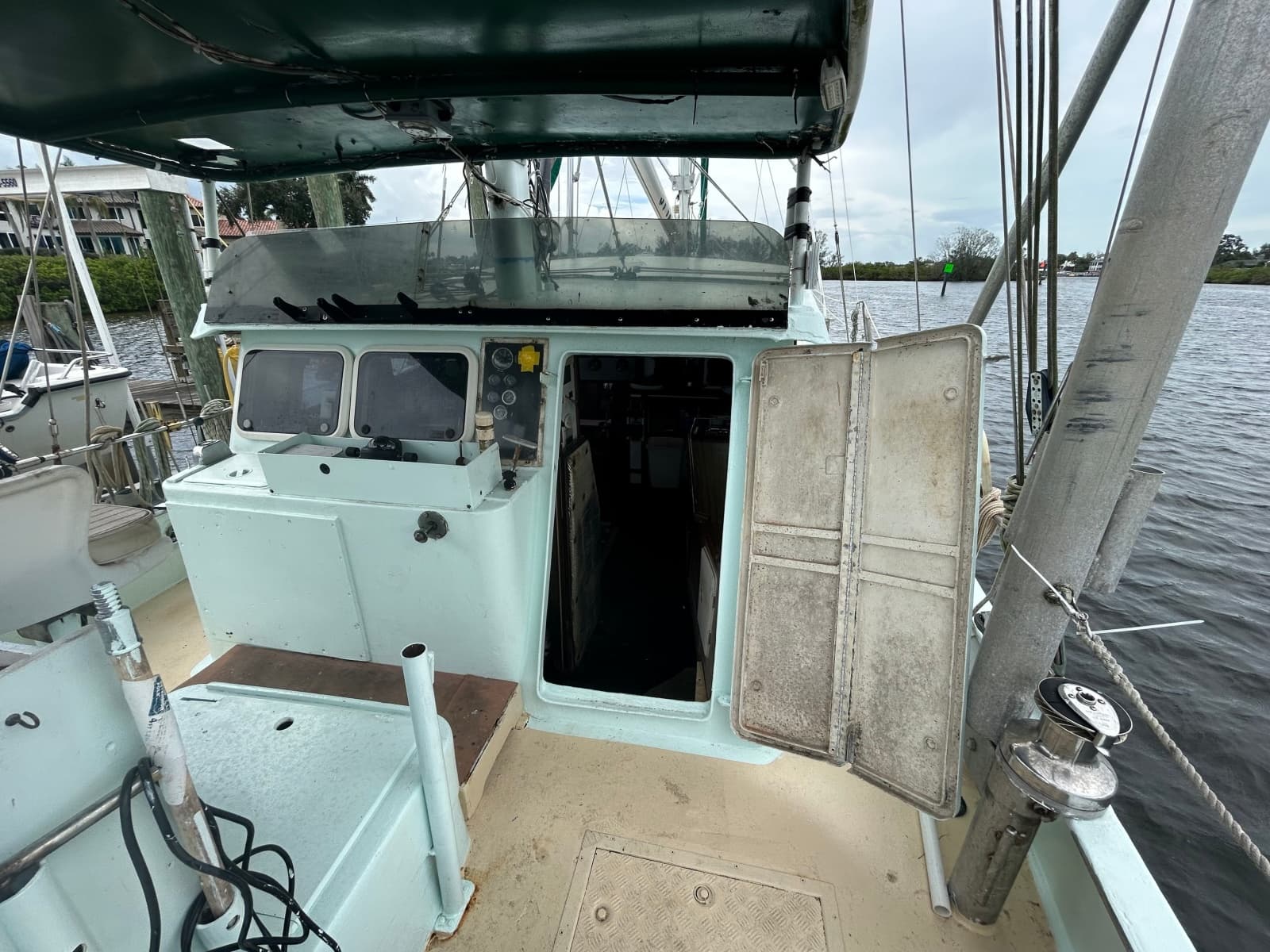 1990 Custom 57 Fishing - Photo 19