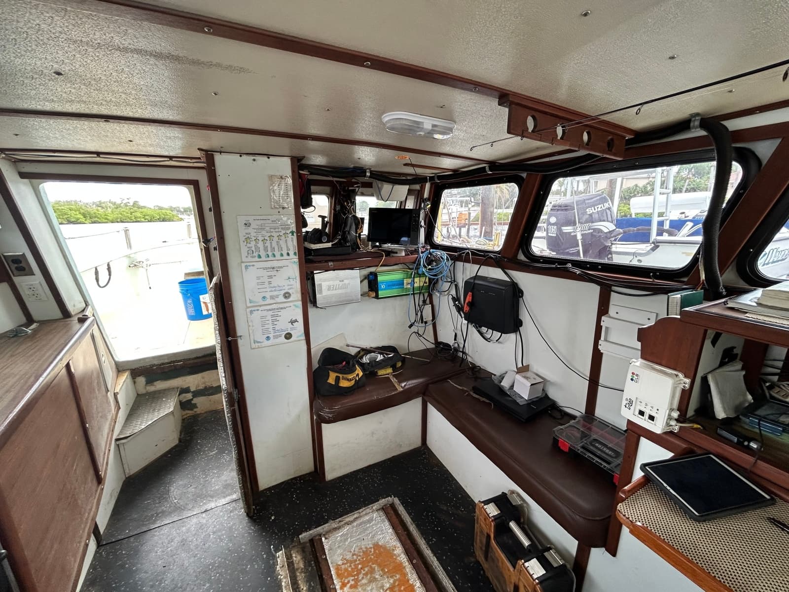 1990 Custom 57 Fishing - Photo 7