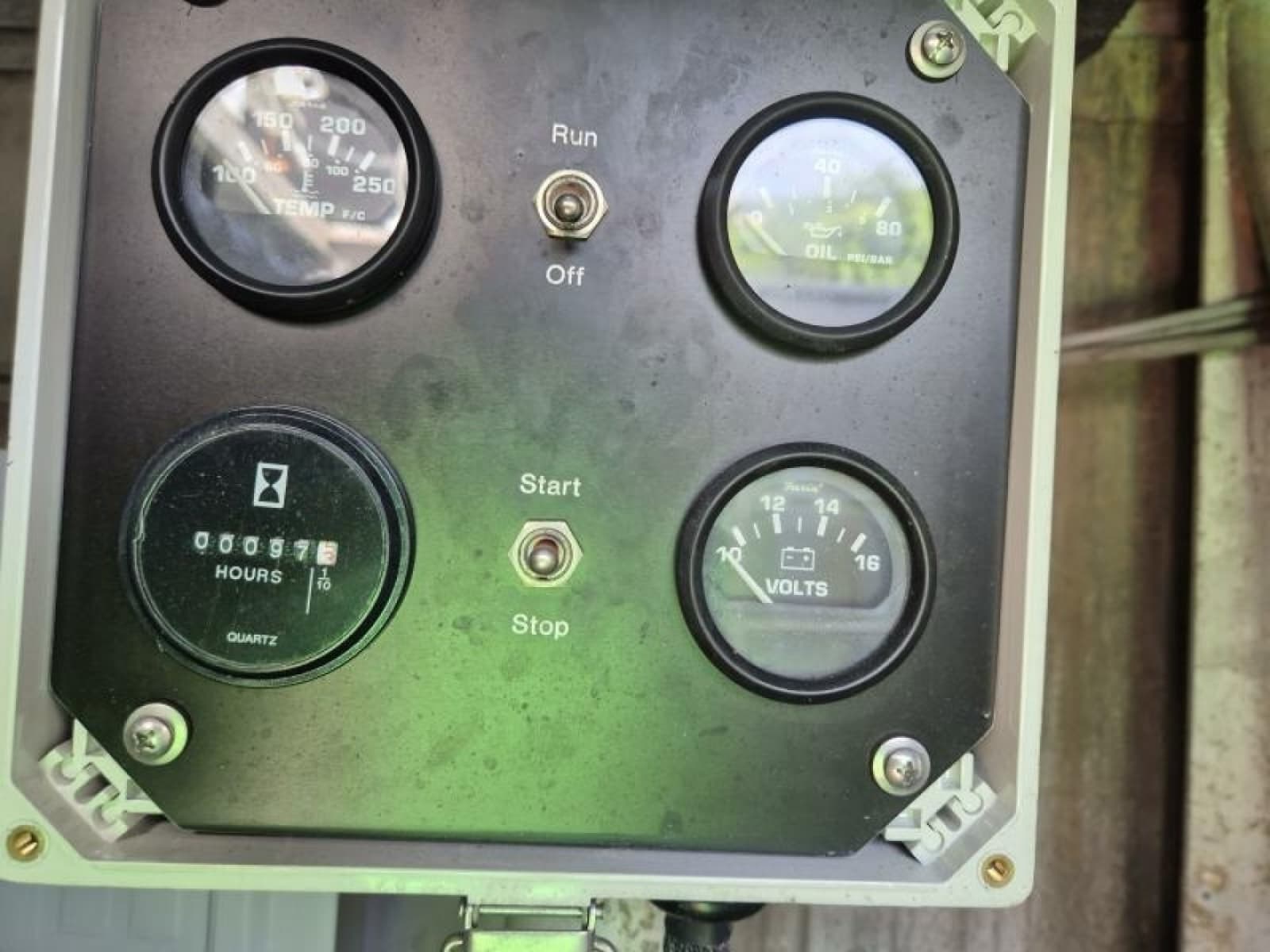 1985 Custom Aluminum Barge - Photo 17