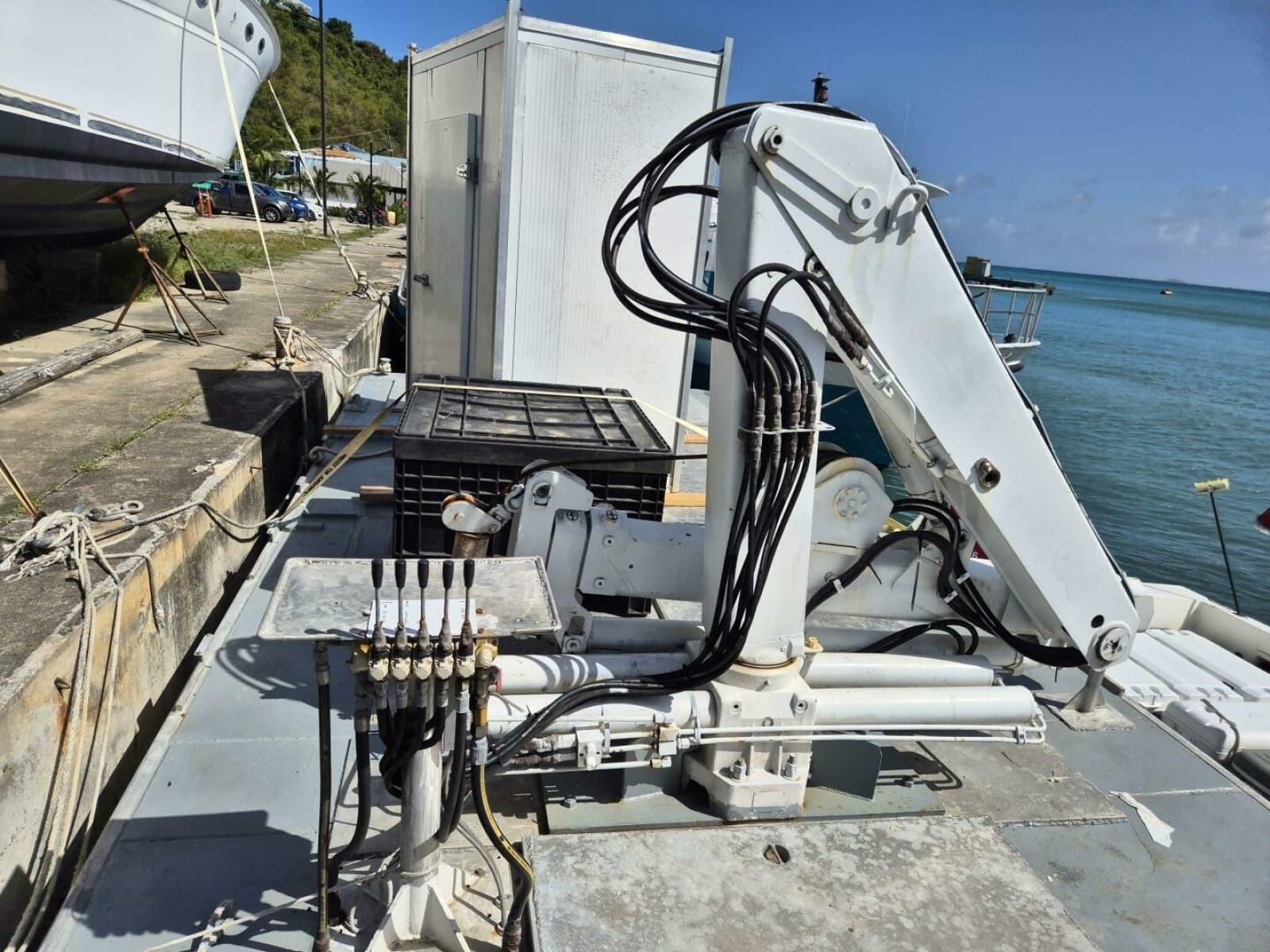1985 Custom Aluminum Barge - Photo 8