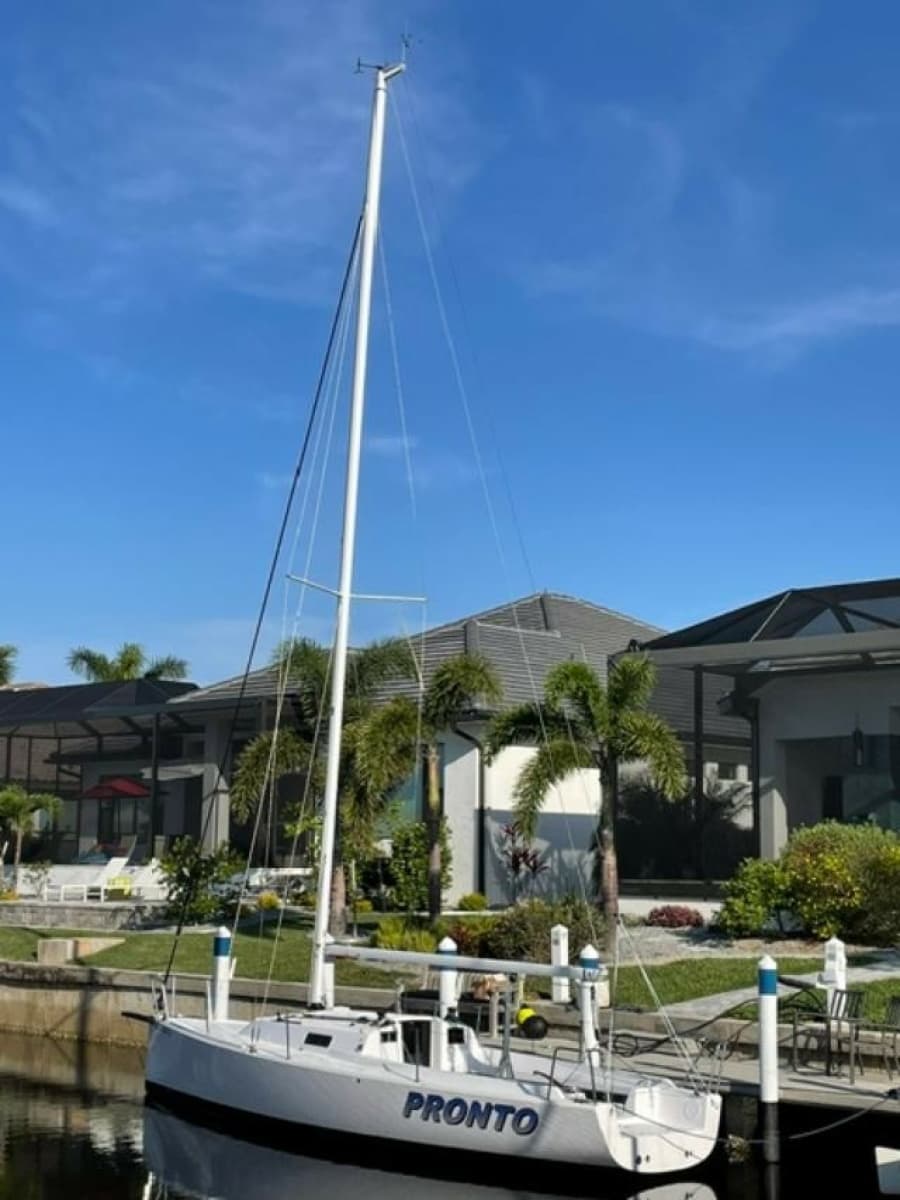 2022 J Boats J9 - Photo 1