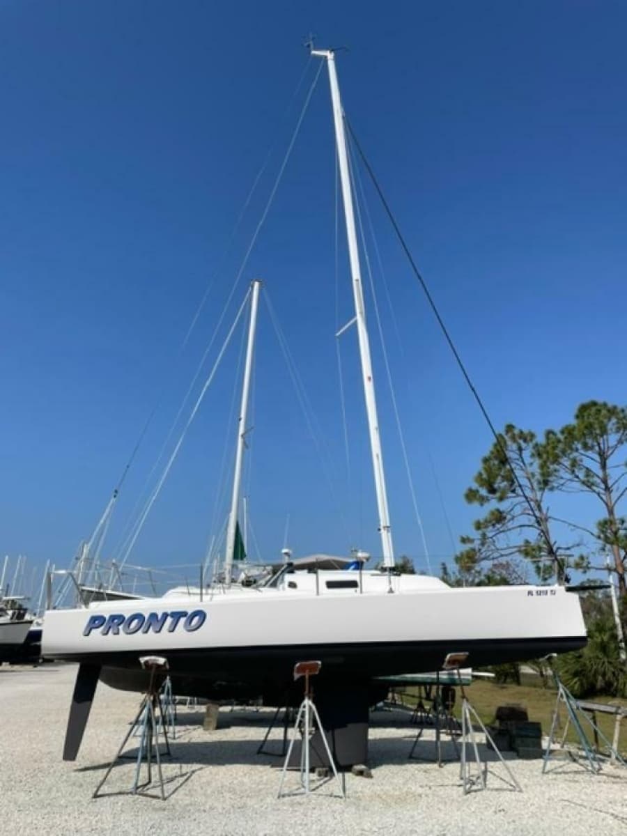 2022 J Boats J9 - Photo 7