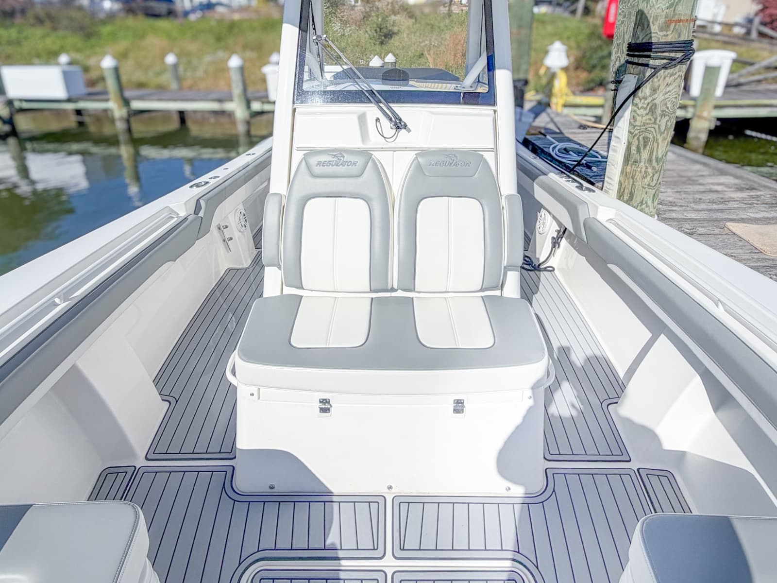 2020 Regulator 28 Forward Seating - Photo 13